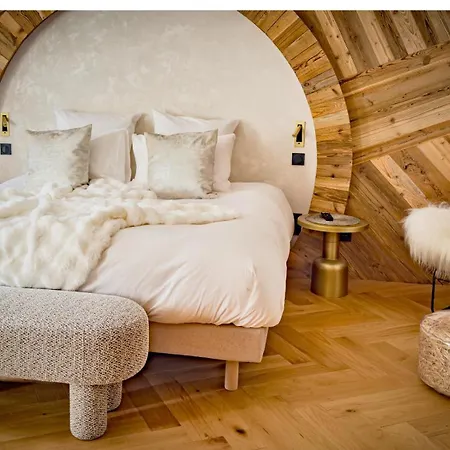 Szálloda Grand L'ermitage 4*